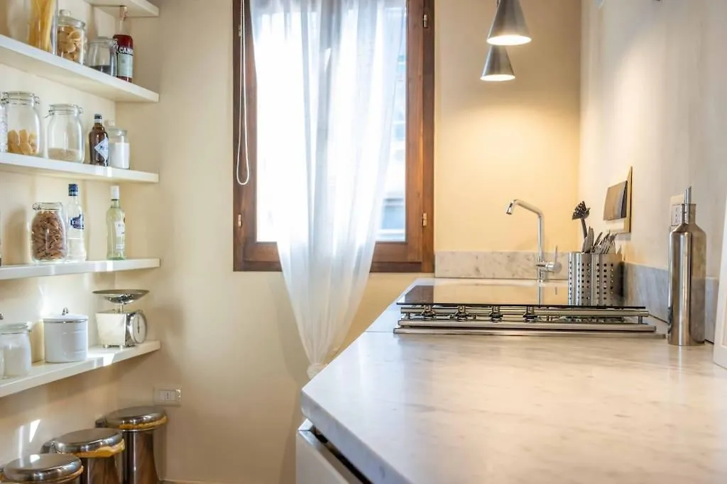 Apartment Verdi Suite With Terrace Florence